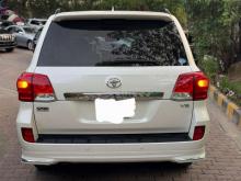 https://riyasewana.com/uploads/toyota-land-cruiser-251437186974.jpg