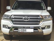 Toyota Land Cruiser Prado V8 2017 SUV