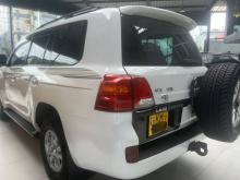 Toyota LAND CRUISER VX 2011 SUV