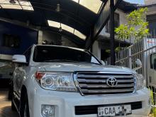 Toyota Land Cruiser V8 VX 2013 SUV
