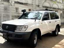 Toyota Land Cruiser Sahara 105 2005 SUV