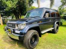 Toyota Land Cruiser Box Prado 1992 SUV