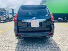 https://riyasewana.com/uploads/toyota-land-cruiser-28100603213.jpg