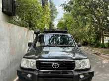 Toyota Land Cruiser 105 2001 SUV