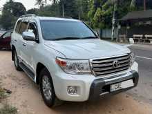 Toyota Land Cruiser V8 Sahara 2014 SUV