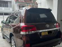 https://riyasewana.com/uploads/toyota-land-cruiser-31122912705.jpg
