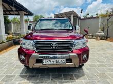 Toyota Land Cruiser Sahara V8 VX 2011 SUV