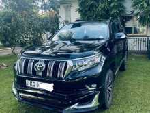 Toyota Land Cruiser Prado 150 TRJ 2010 SUV