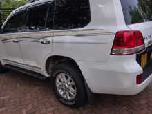 https://riyasewana.com/uploads/toyota-land-cruiser-3195654593.jpg