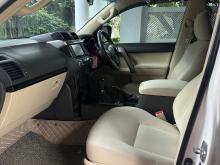 https://riyasewana.com/uploads/toyota-land-cruiser-48553317145.jpg