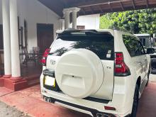 https://riyasewana.com/uploads/toyota-land-cruiser-48553317794.jpg