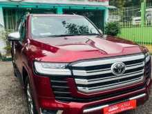 Toyota Land Cruiser 2023 SUV