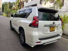 https://riyasewana.com/uploads/toyota-land-cruiser-51434304802.jpg
