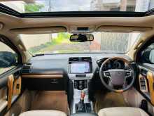 https://riyasewana.com/uploads/toyota-land-cruiser-6114018355.jpg