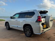 Toyota Land Cruiser Prado 2017 SUV