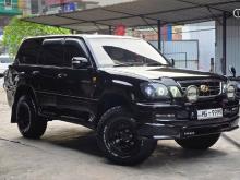Toyota Land Cruiser Sahara 2000 SUV