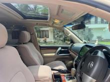 https://riyasewana.com/uploads/toyota-land-cruiser-8952316584.jpg