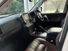 https://riyasewana.com/uploads/toyota-land-cruiser-911544817676.jpg