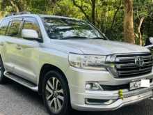Toyota Land Cruiser Sahara V8 2008 SUV