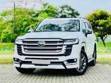 Toyota Land Cruiser ZX LC300 V6 2024 SUV