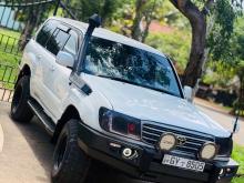 Toyota Land Cruiser Sahara 105 2003 SUV