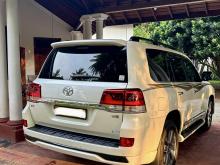 https://riyasewana.com/uploads/toyota-land-cruiser-921305417723.jpg