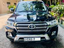 Toyota Land Cruiser-VX-V8 DIESEL BLACK- 2015 SUV