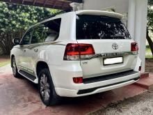 https://riyasewana.com/uploads/toyota-land-cruisers-2613345117704.jpg