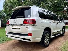 https://riyasewana.com/uploads/toyota-land-cruisers-2910112617053.jpg
