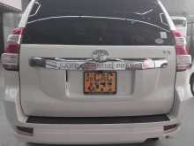 https://riyasewana.com/uploads/toyota-land-crusar-14645064723.jpg
