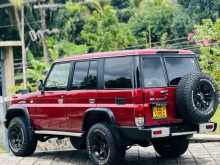 https://riyasewana.com/uploads/toyota-land-crusar-241318574383.jpg