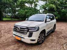 Toyota Land Cruiser V8 VX 2016 SUV