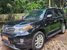 Toyota Land Cruiser V8 2010 SUV