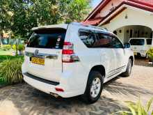 https://riyasewana.com/uploads/toyota-land-cruser-192145374143.jpg