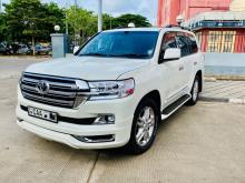 Toyota Land Cruiser V8 URJ202 2013 SUV