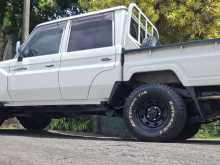 https://riyasewana.com/uploads/toyota-land-cuiser-19612594592.jpg