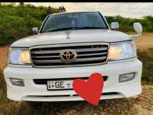 Toyota Landcruiser 2000 SUV