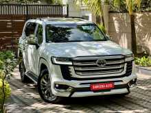 https://riyasewana.com/uploads/toyota-landcruiser-lc300-24101807152.jpg