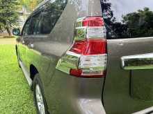 https://riyasewana.com/uploads/toyota-landcruiser-prado-161951144943.jpg