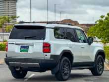 https://riyasewana.com/uploads/toyota-landcruiser-prado-7132011925.jpg