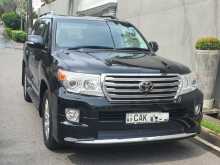 Toyota Land Cruiser SAHARA V8 2015 SUV