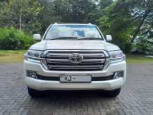 Toyota Land Cruiser V8 ZX 2010 SUV