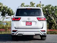 https://riyasewana.com/uploads/toyota-lc-300-132043074132.jpg
