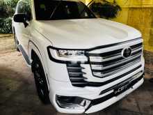 Toyota LC 300 2023 SUV