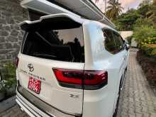 https://riyasewana.com/uploads/toyota-lc-300-2024-2921583912472.jpg