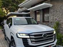 Toyota LC 300 2024 SUV