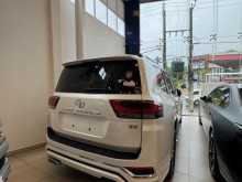 https://riyasewana.com/uploads/toyota-lc300-2410225854.jpg
