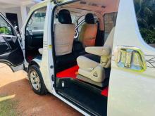 https://riyasewana.com/uploads/toyota-ldf-kdh-3012211824272.jpg