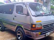 Toyota LH102 1990 Van