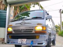 Toyota LH102 1990 Van
